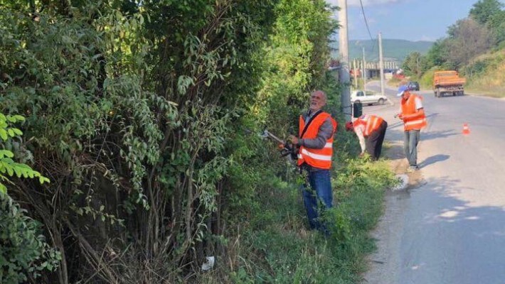 Fillon pastrimi në të gjithë rrugët e komunës së Sarajit