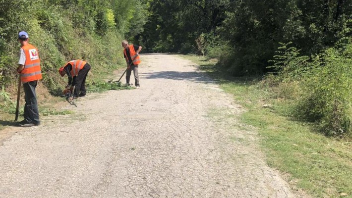 Vazhdojmë me pastrimin e rrugëve